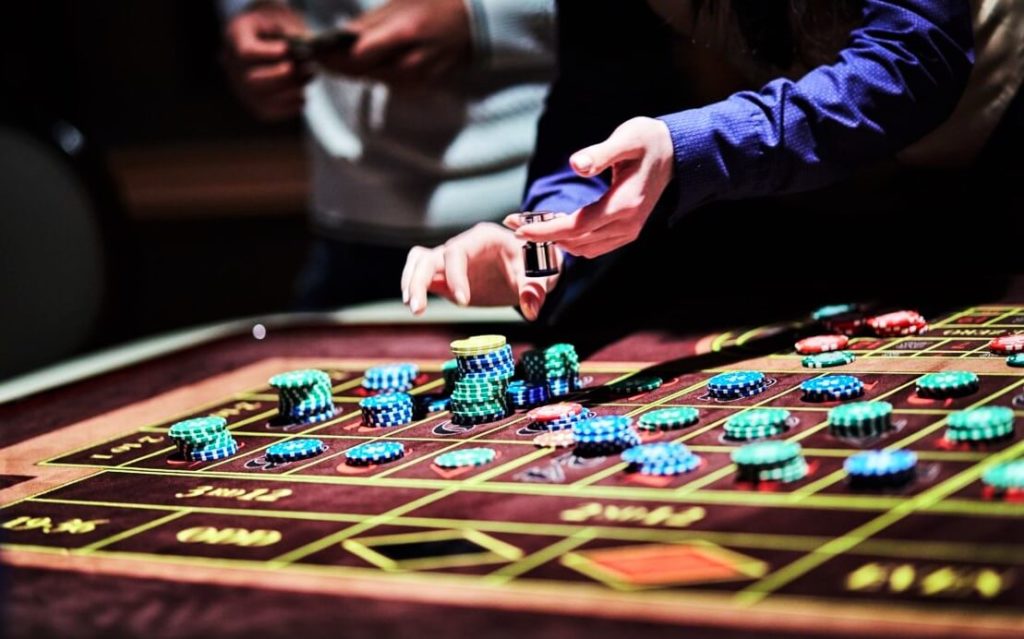 ビットコインのカジノゲームをオンラインでプレイする 実際のお金を獲得する